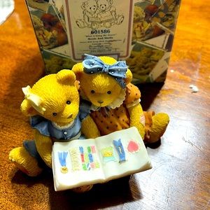 “What a story we share” Cherished teddies. Perfect for your sister! NIB